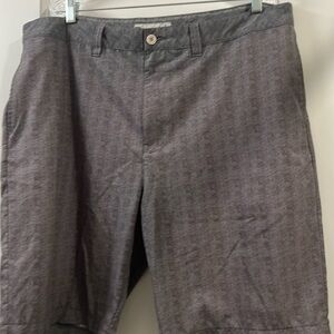 Men’s 40 Gray Shorts Poly Spandex Travis Matthew Golf or Leisure wear